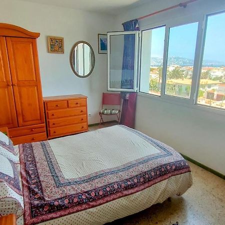 Summer Breeze Apartment Empuriabrava Eksteriør billede