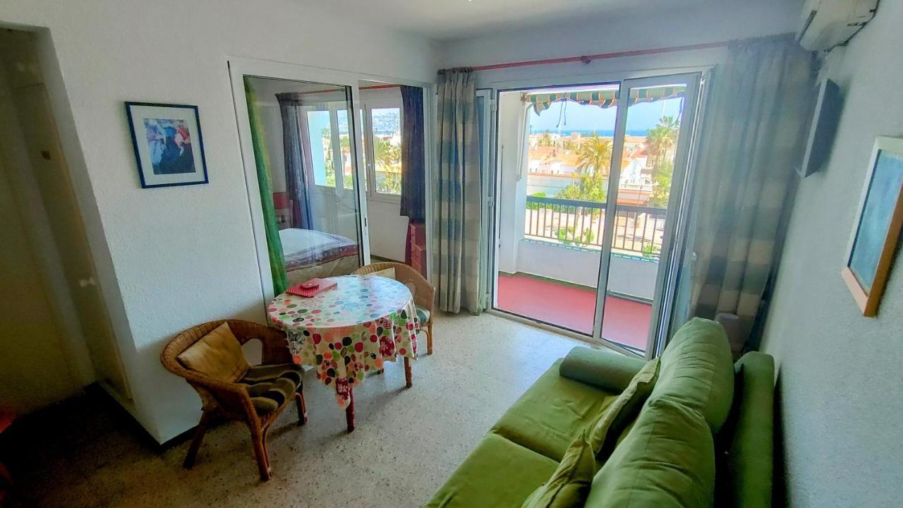 Summer Breeze Apartment Empuriabrava Eksteriør billede