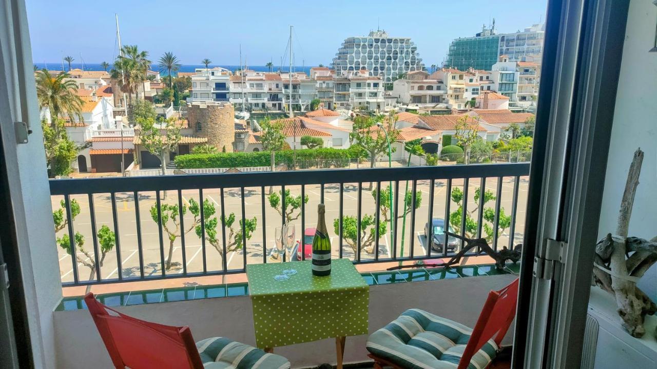 Summer Breeze Apartment Empuriabrava Eksteriør billede